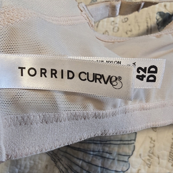 Torrid Curve Cream Colored Bra 42DD - Picture 5 of 5